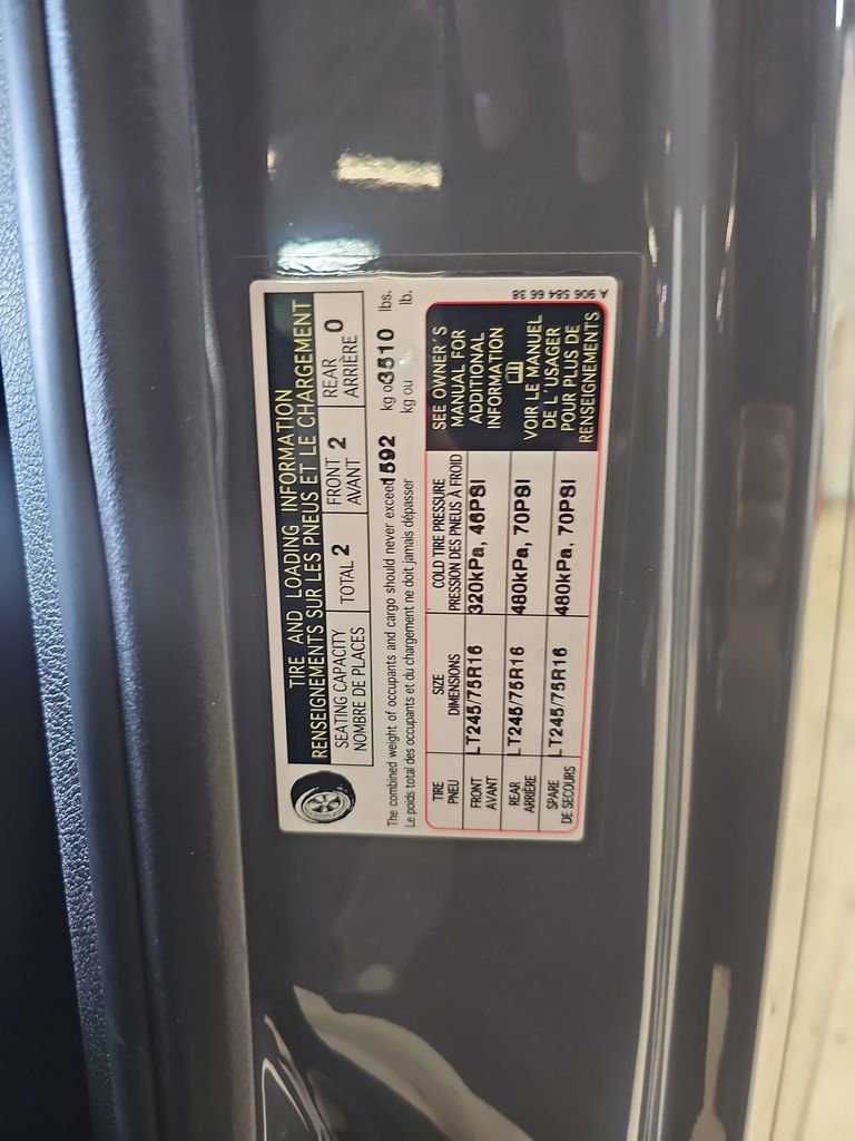 Used 2024 Mercedes-Benz Sprinter 2500 image 28