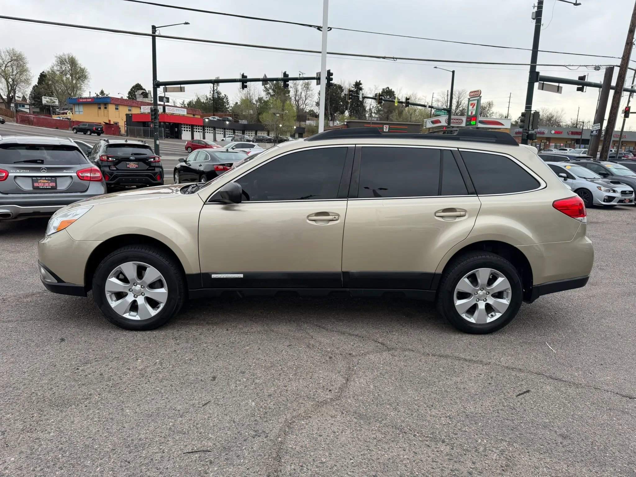Used 2010 Subaru Outback 2.5i Premium image 5
