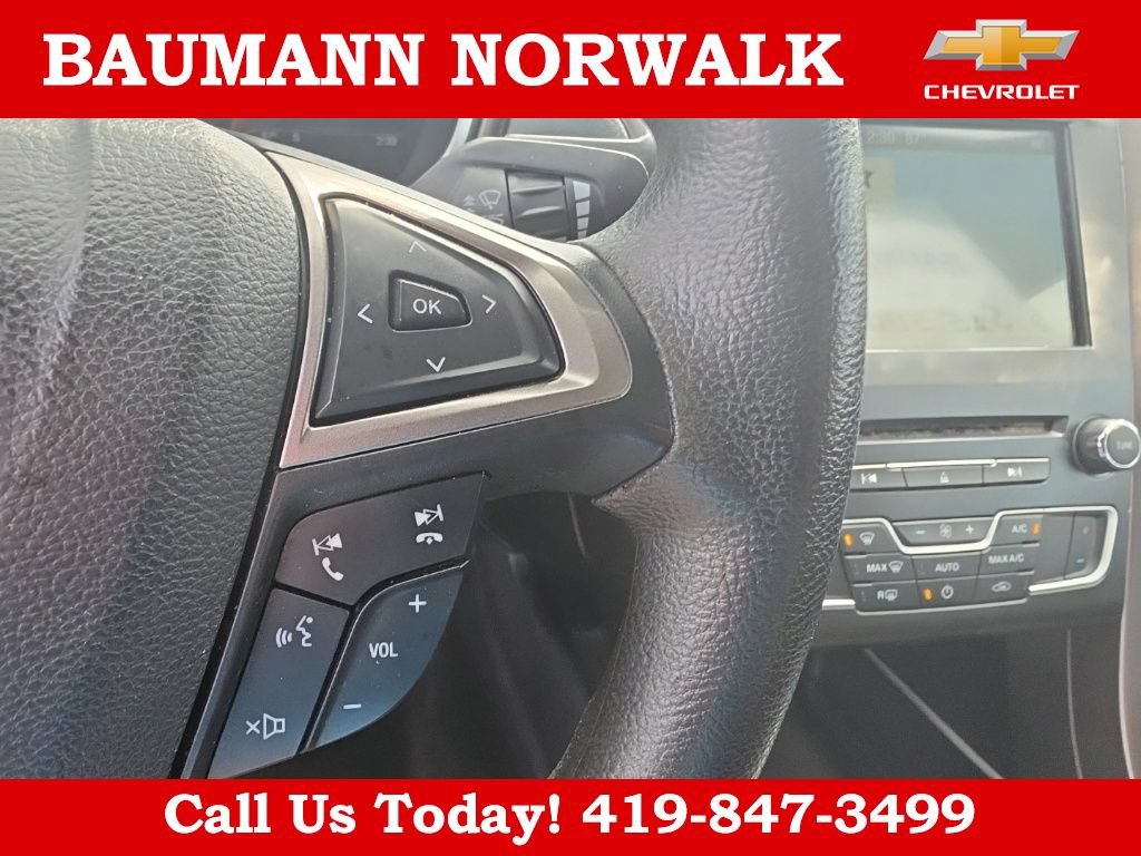 Used 2017 Ford Fusion SE w/ Fusion SE Technology Package FWD image 36