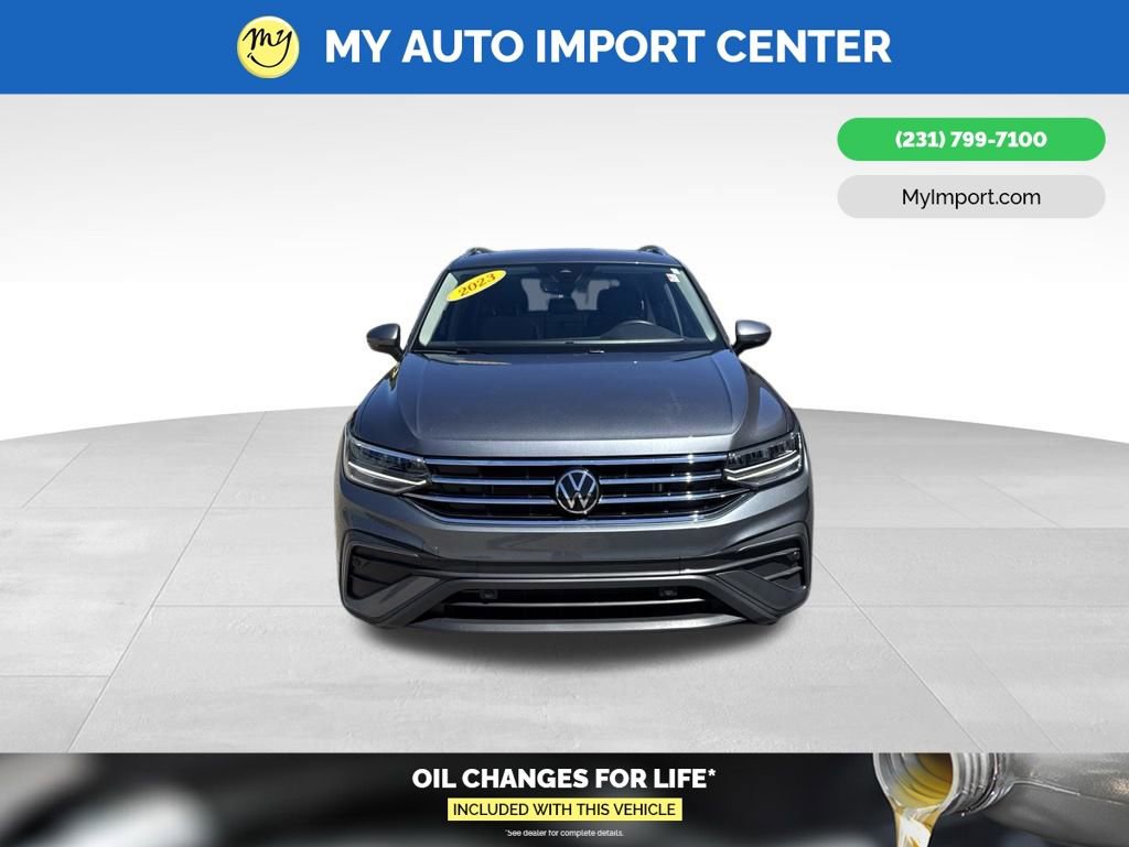 Used 2023 Volkswagen Tiguan SE w/ Panoramic Sunroof Package AWD/4WD image 24