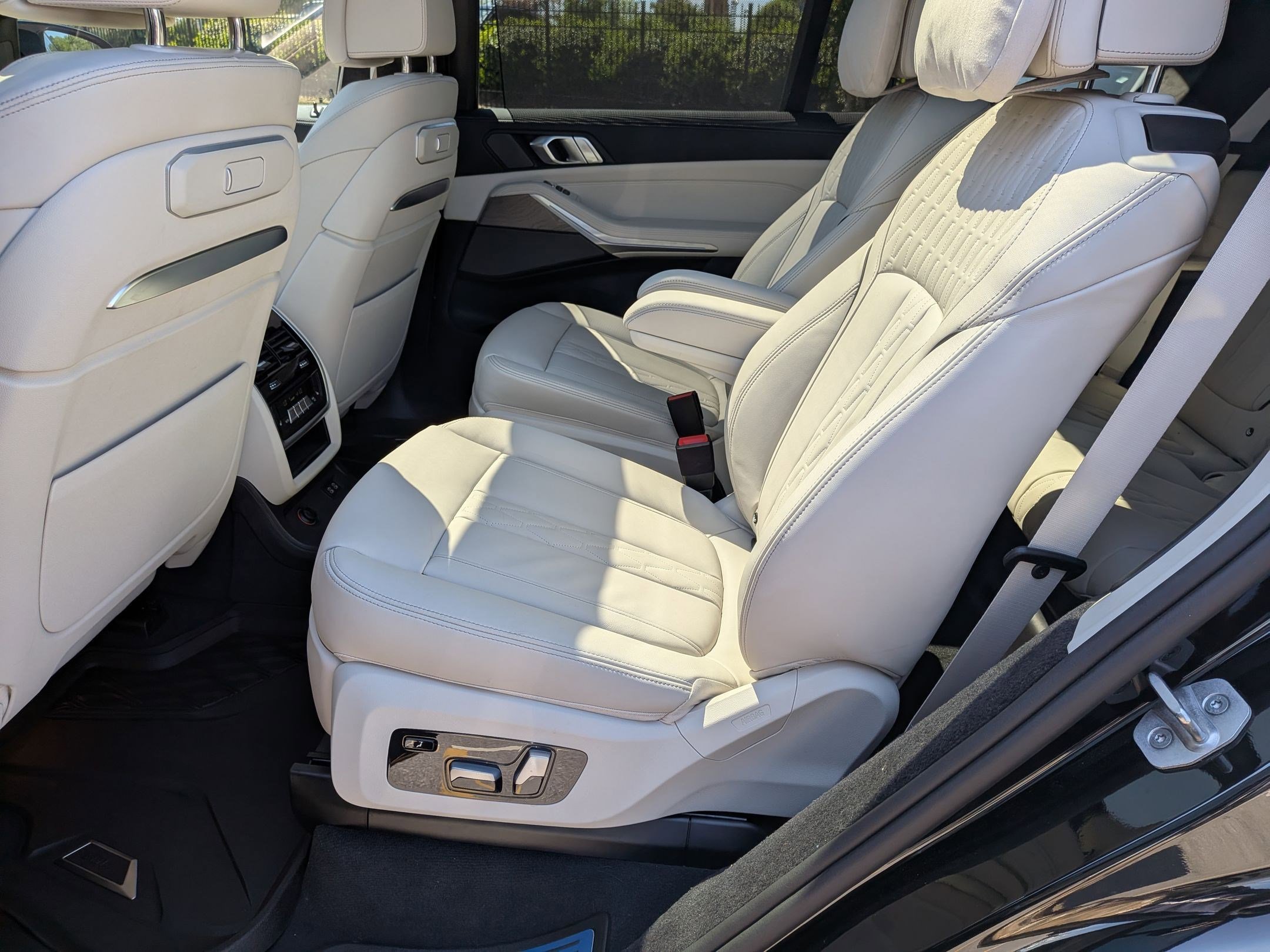 Used 2026 BMW X7 M60i AWD/4WD image 31