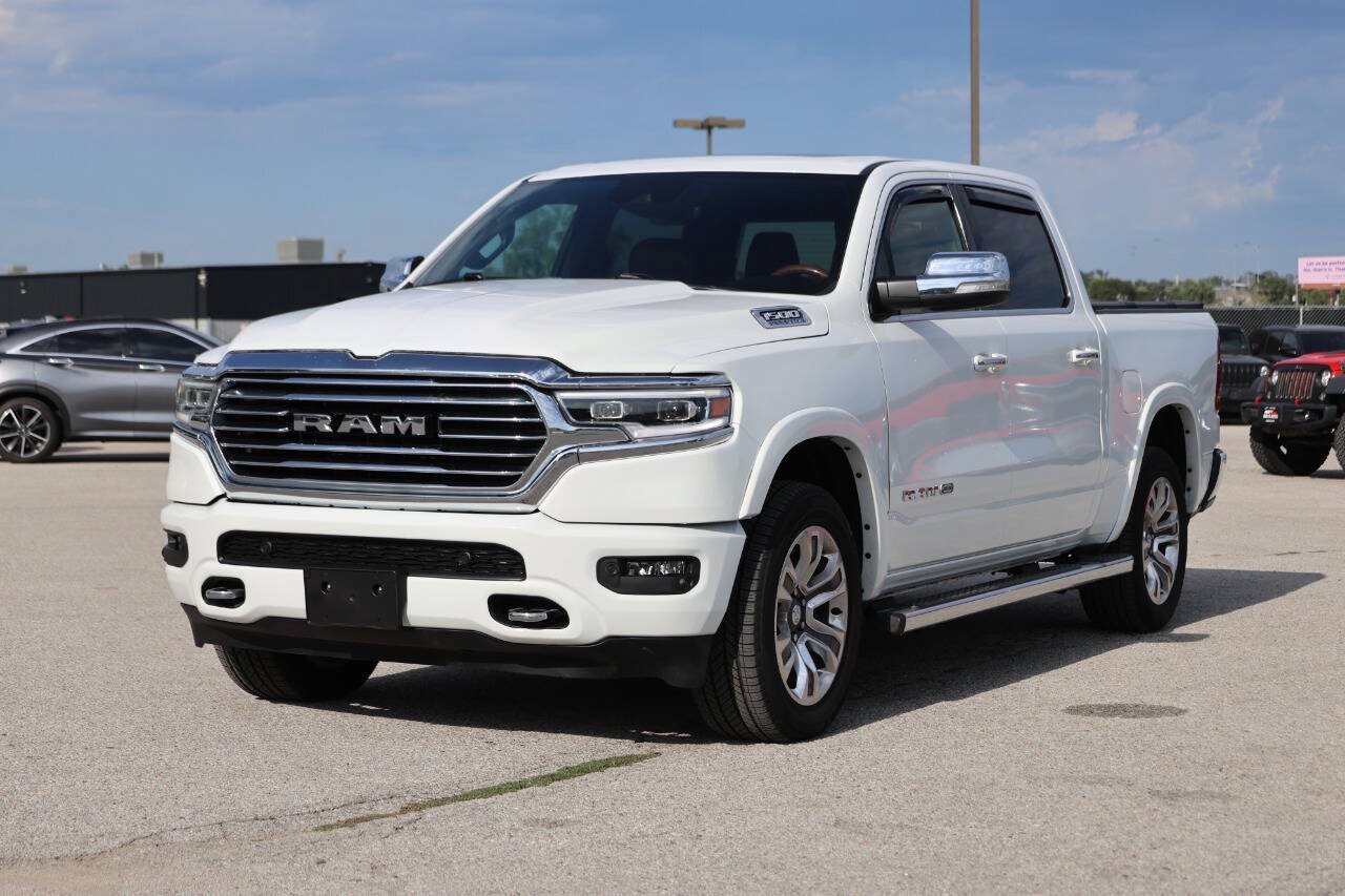 Used 2022 RAM 1500 Limited w/ Body Color Bumper Group AWD/4WD image 6