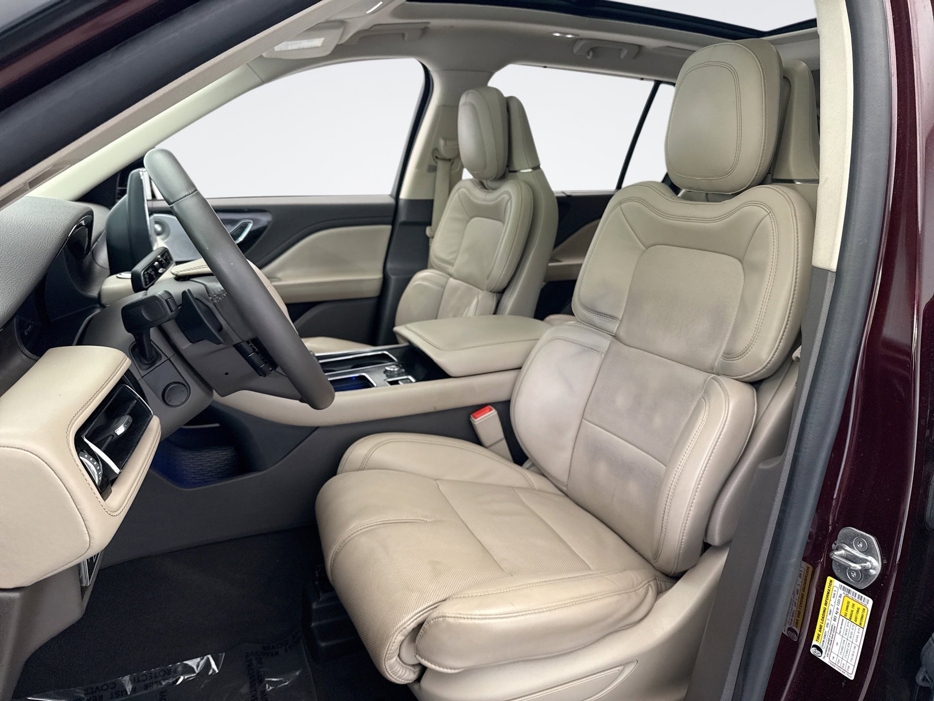 Used 2020 Lincoln Aviator Reserve w/ Equipment Group 202A image 11