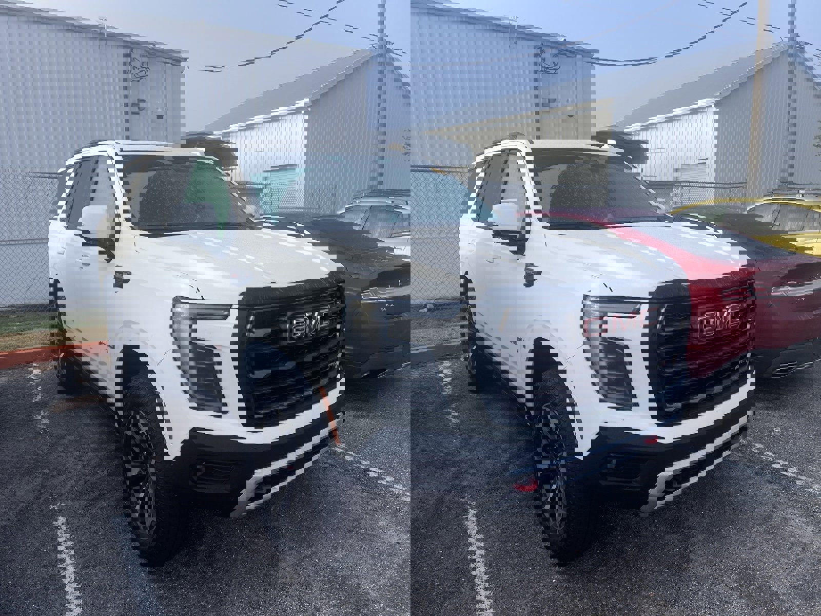 Used 2025 GMC Yukon AT4 Ultimate image 4