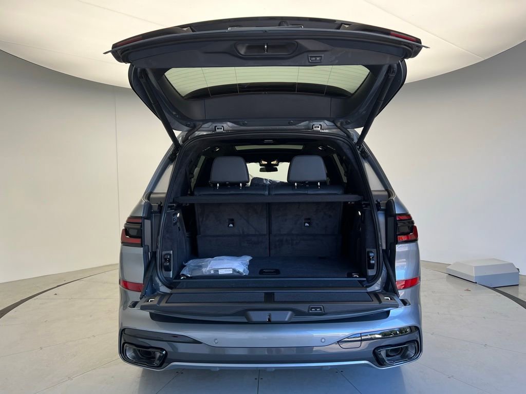 New 2026 BMW X7 xDrive40i w/ M Sport Package image 5