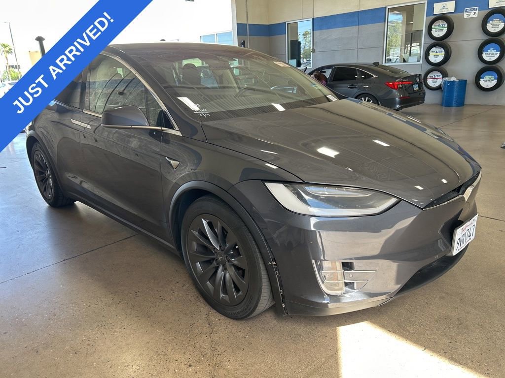 Used 2018 Tesla Model X 75D image 2
