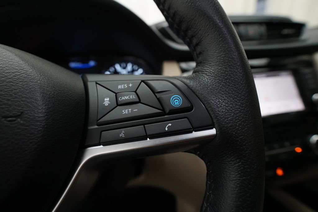 Used 2020 Nissan Rogue SL image 18