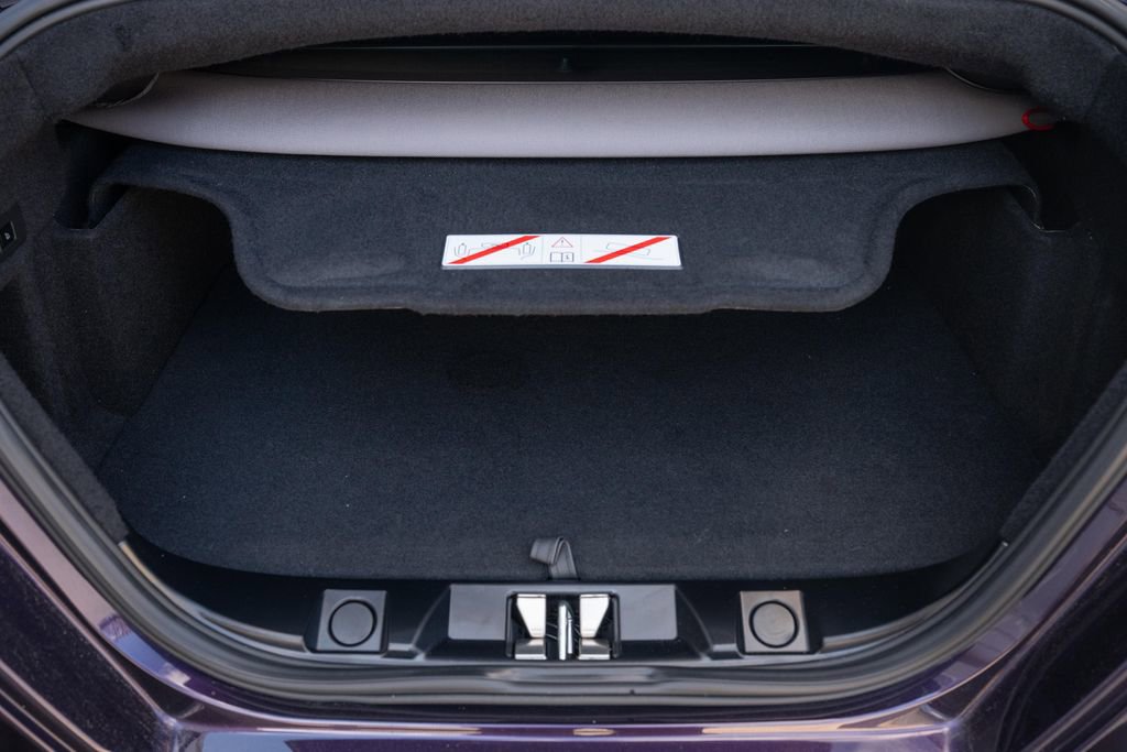 Used 2024 Ferrari Roma Spider image 23