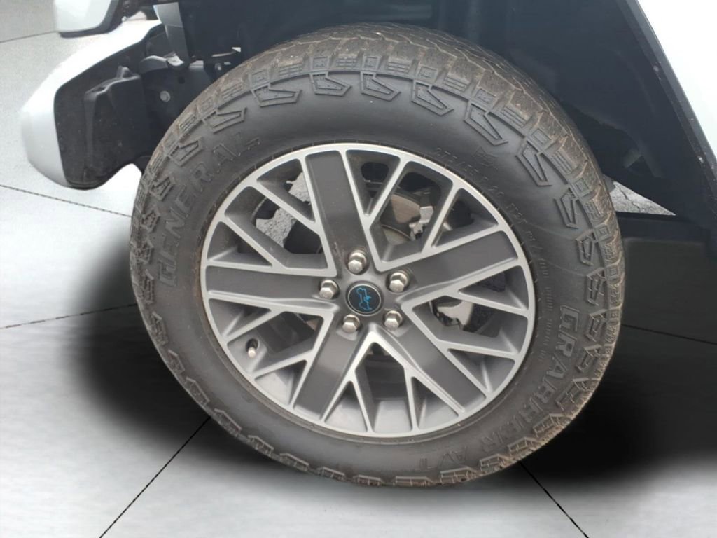 Used 2024 Jeep Wrangler High Altitude image 24