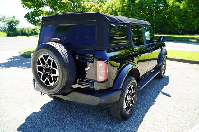 Used 2022 Ford Bronco Outer Banks image 9