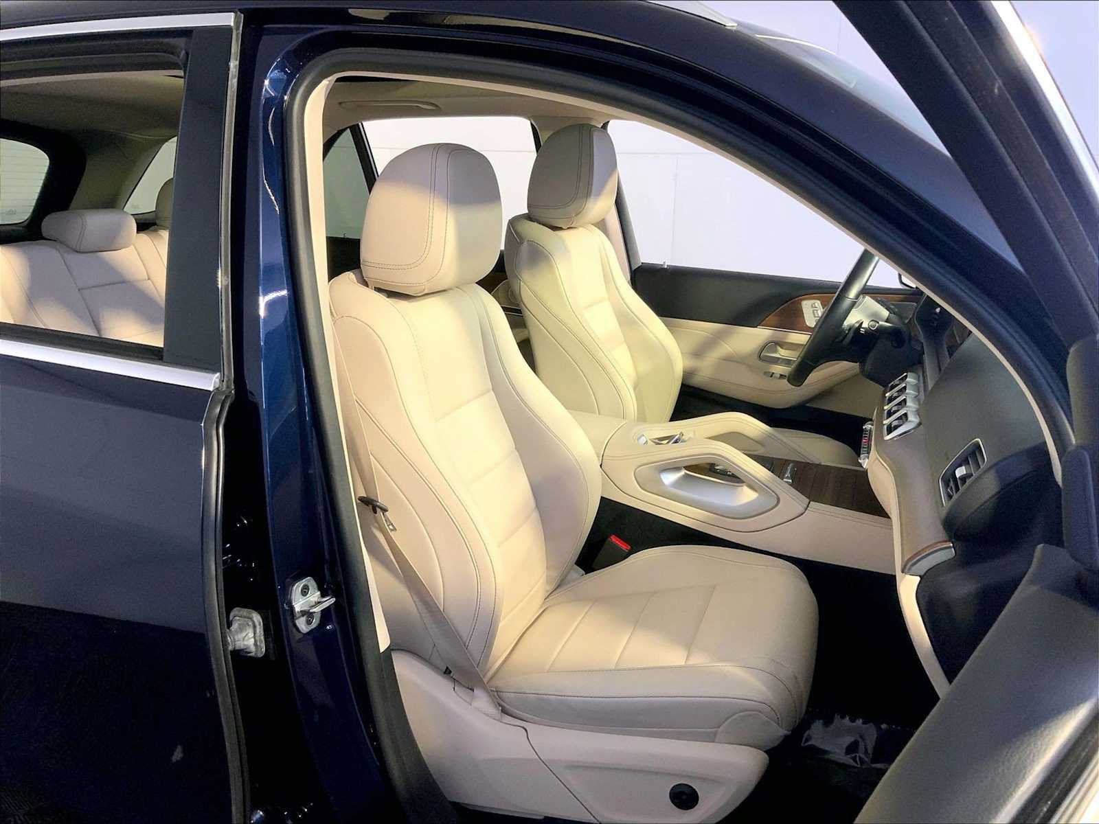 Used 2022 Mercedes-Benz GLE 450 4MATIC image 36
