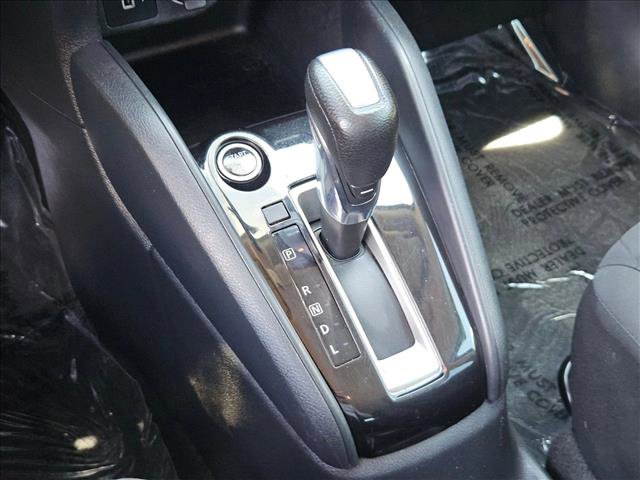 Used 2021 Nissan Kicks S FWD image 17