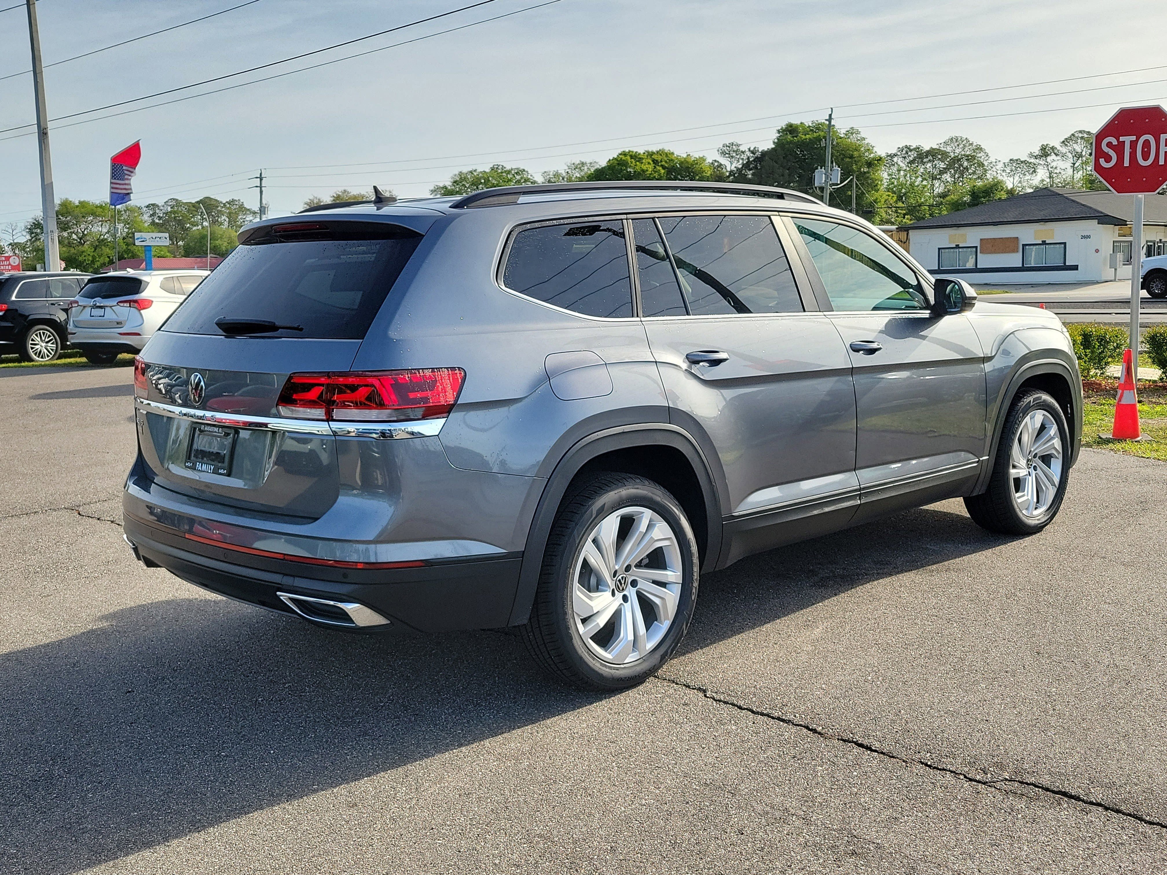Used 2021 Volkswagen Atlas SE image 6