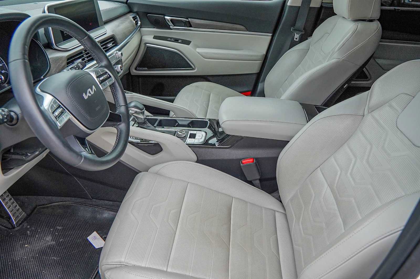 Certified 2022 Kia Telluride SX w/ SX Prestige Package image 10