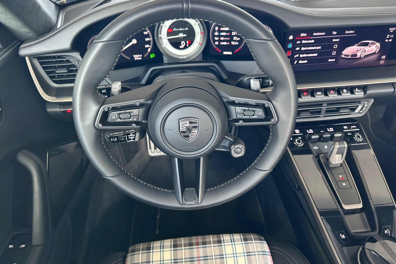 Used 2025 Porsche 911 Turbo image 16