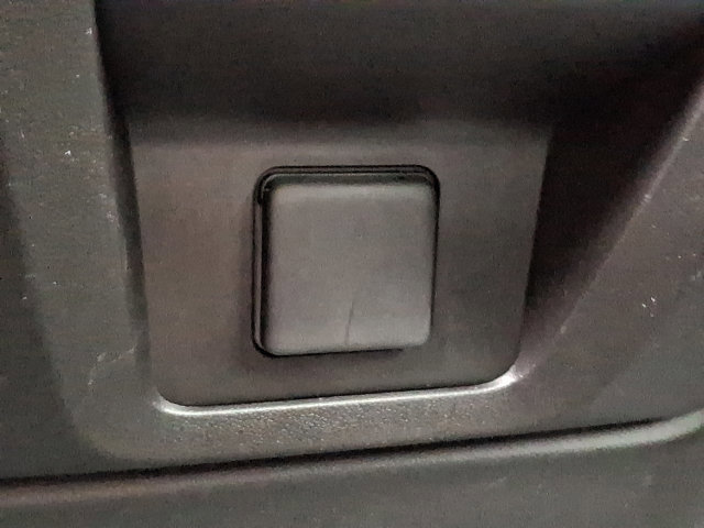 Certified 2024 GMC Yukon Denali image 13