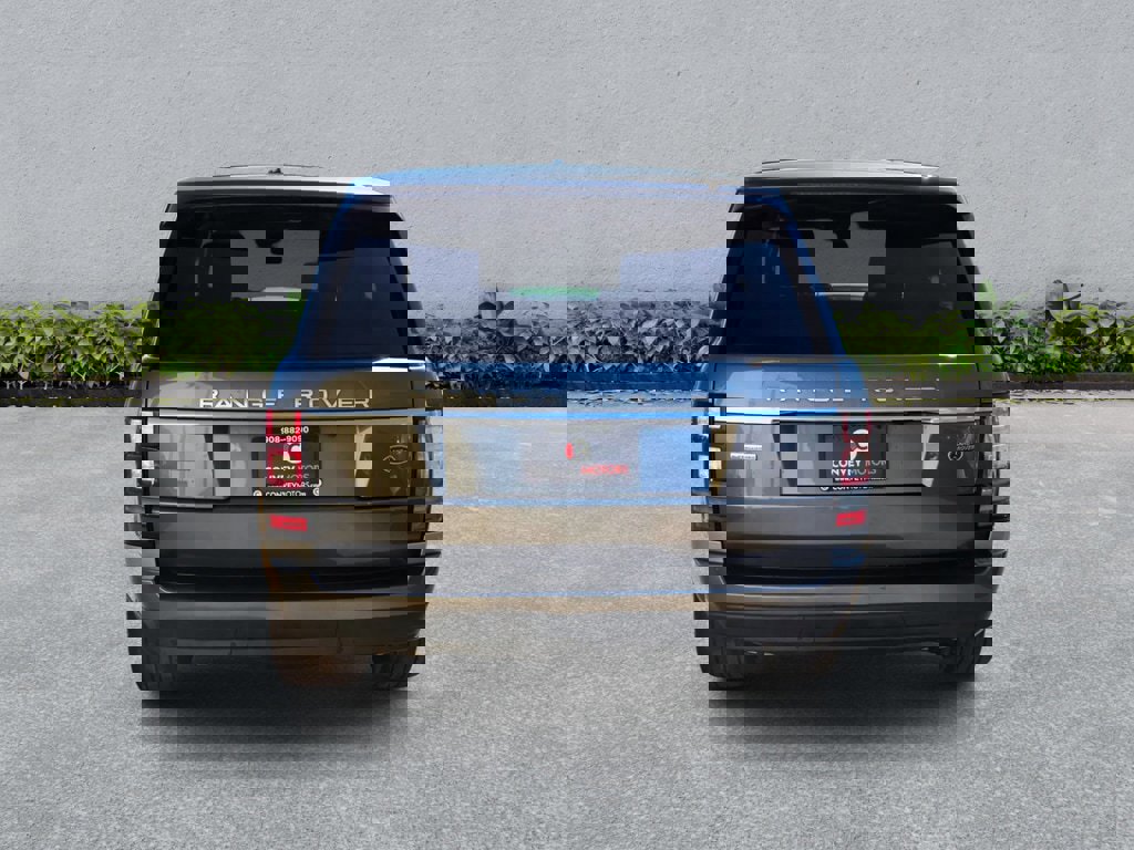 Used 2015 Land Rover Range Rover Supercharged image 7