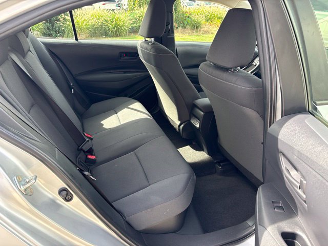 Used 2025 Toyota Corolla LE AWD/4WD image 33