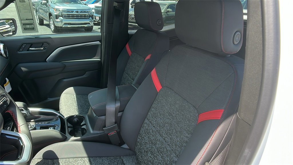 New 2025 Chevrolet Colorado Z71 image 15