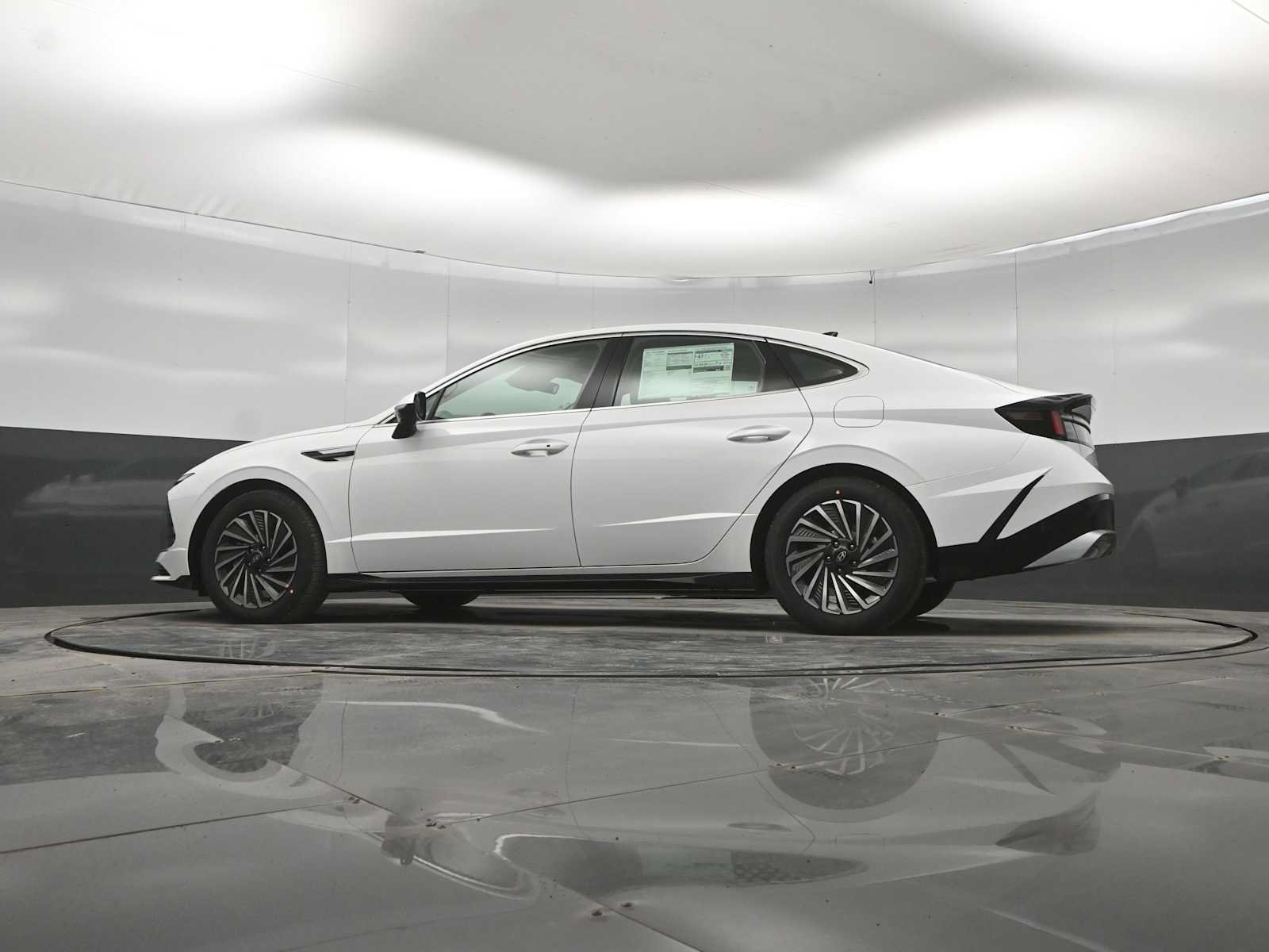 New 2026 Hyundai Sonata SEL FWD image 38