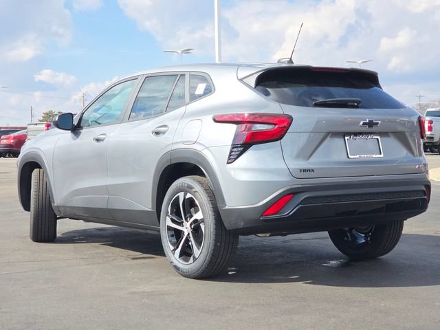 New 2026 Chevrolet Trax RS w/ Driver Confidence Package FWD image 19