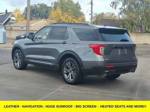 Used 2023 Ford Explorer XLT w/ Equipment Group 202A image 7