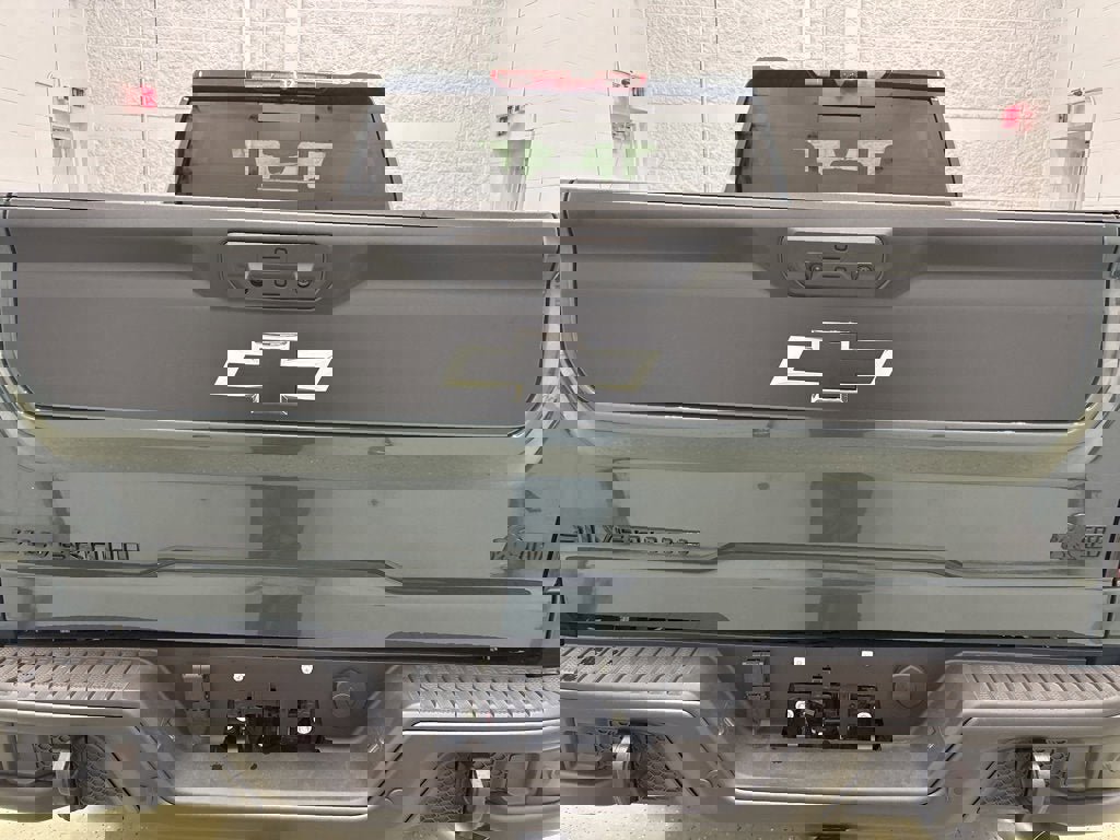 New 2026 Chevrolet Silverado 2500 ZR2 image 4