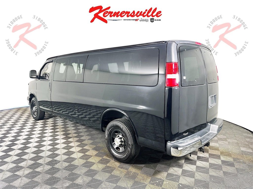 Used 2020 Chevrolet Express 3500 LT w/ LT Preferred Equipment Group image 5