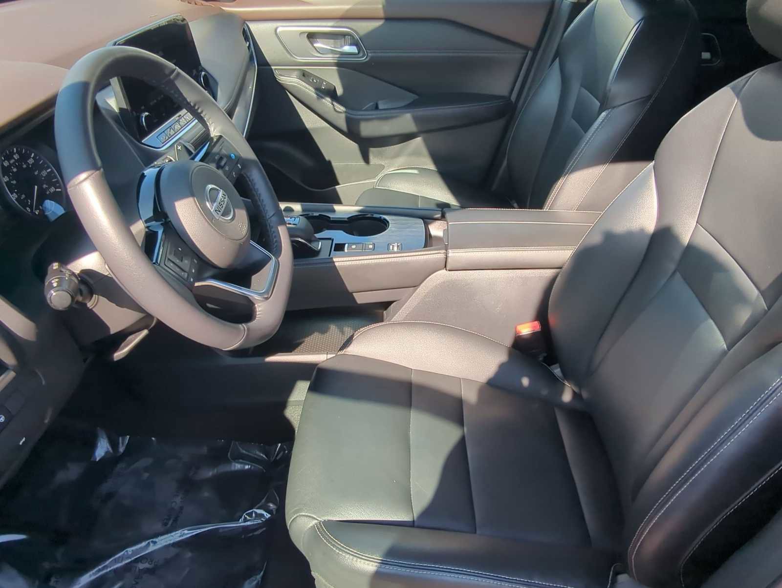 Used 2021 Nissan Rogue SL w/ Premium Package image 10