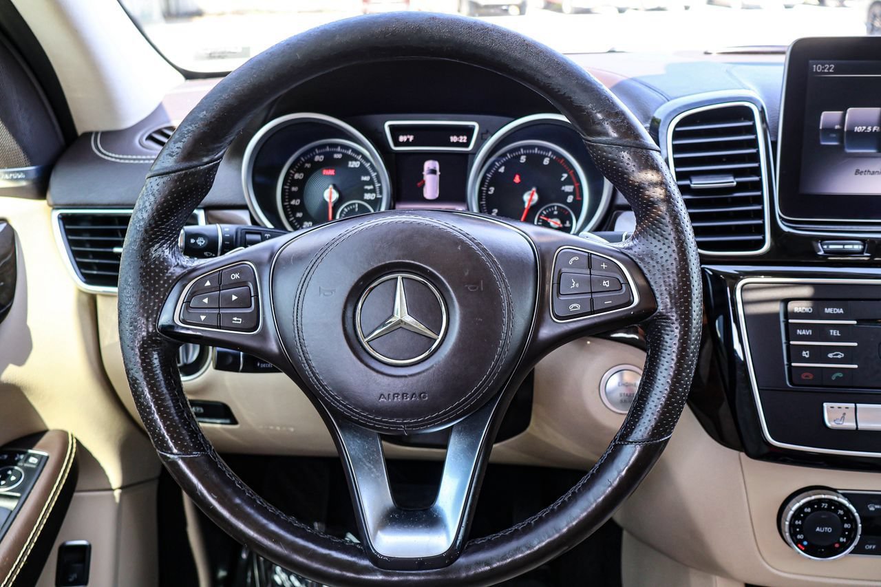 Used 2017 Mercedes-Benz GLS 450 4MATIC image 27