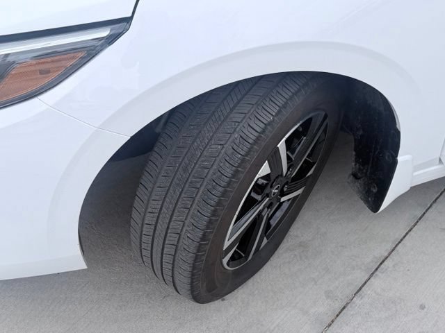 Certified 2025 Nissan Sentra SV FWD image 32
