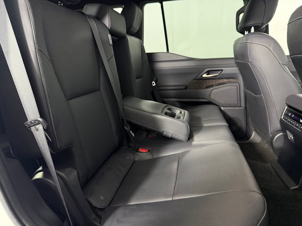 Used 2024 Lexus GX 550 w/ Accessory Package (2T) AWD/4WD image 32