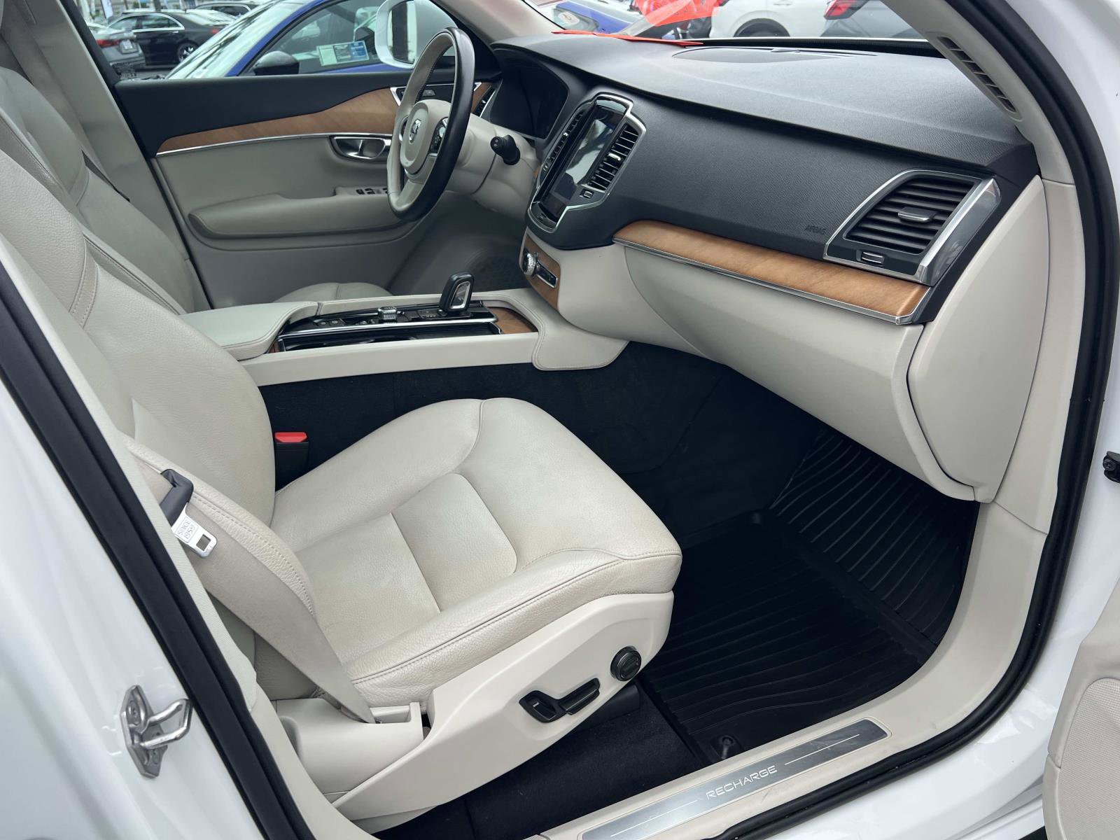 Used 2021 Volvo XC90 T8 Inscription Expression w/ Protection Package Premier AWD/4WD image 30