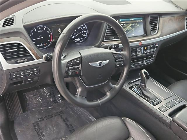 Used 2015 Hyundai Genesis 5.0 RWD image 10