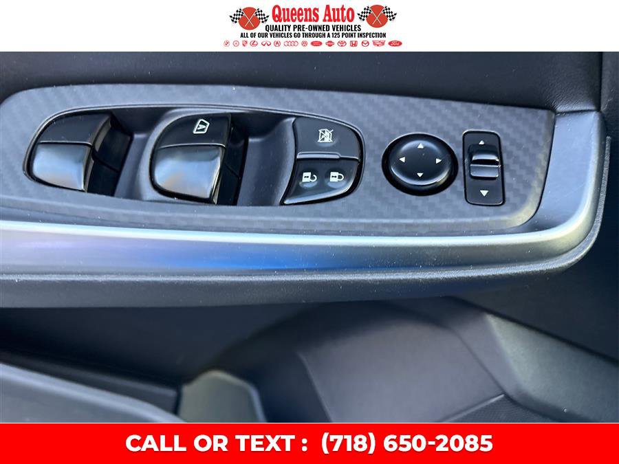Used 2021 Nissan Sentra SR w/ SR Premium Package FWD image 45