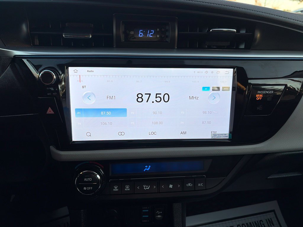 Used 2015 Toyota Corolla LE w/ Body Protection Package #1 FWD image 25