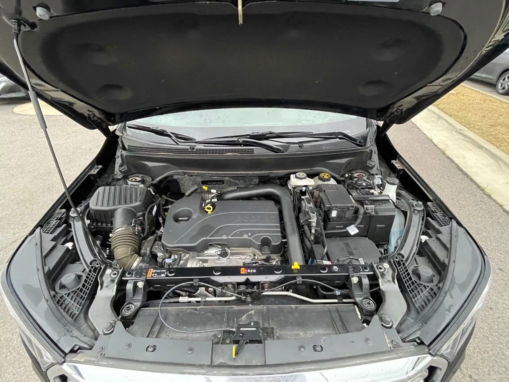 Used 2023 GMC Terrain SLT image 29