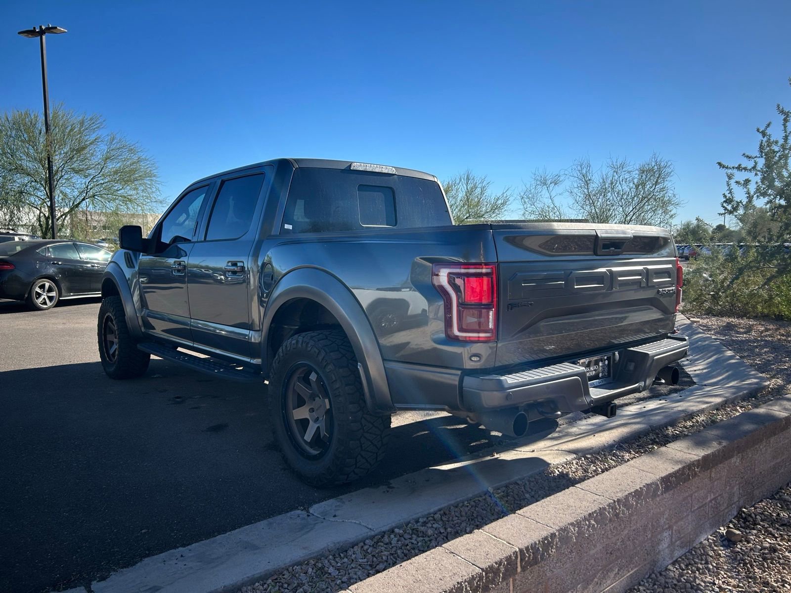 Used 2017 Ford F150 Raptor w/ Equipment Group 802A Luxury image 5