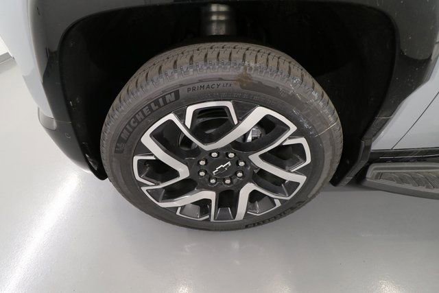 New 2025 Chevrolet Silverado EV RST image 5