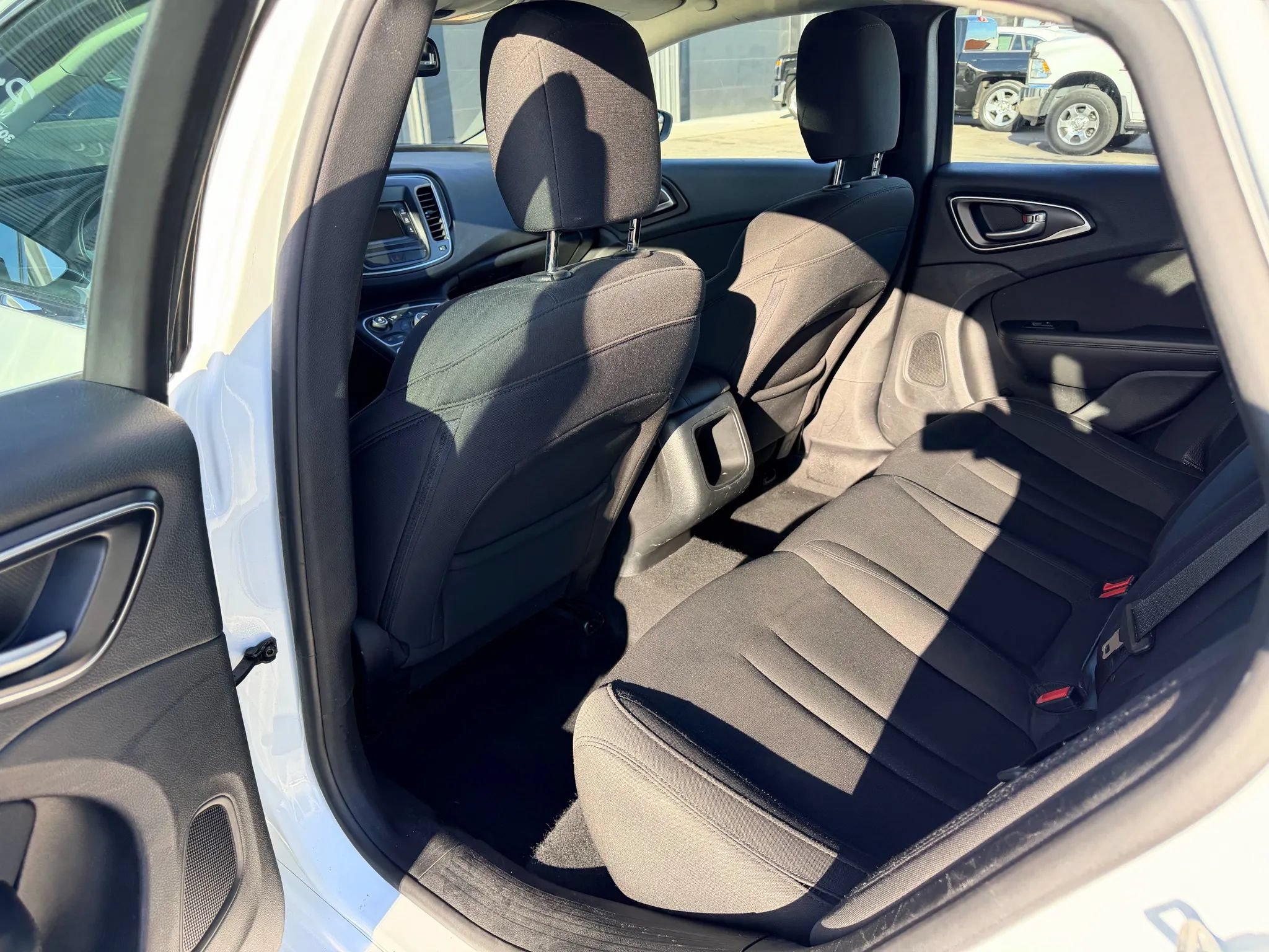 Used 2016 Chrysler 200 Limited FWD image 15