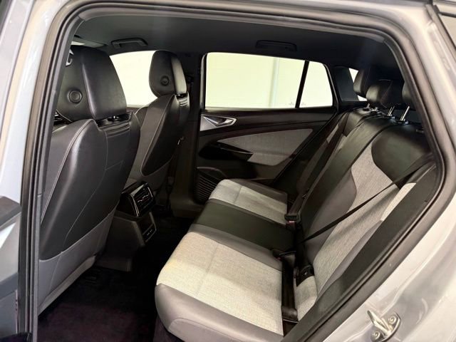 Used 2023 Volkswagen ID.4 Pro AWD/4WD image 15