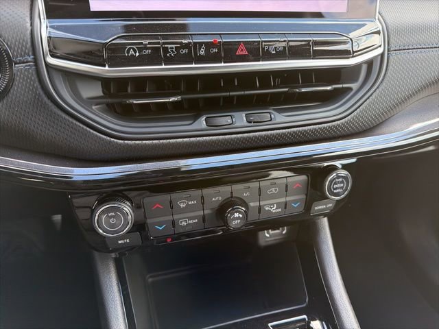 New 2026 Jeep Compass Limited image 15