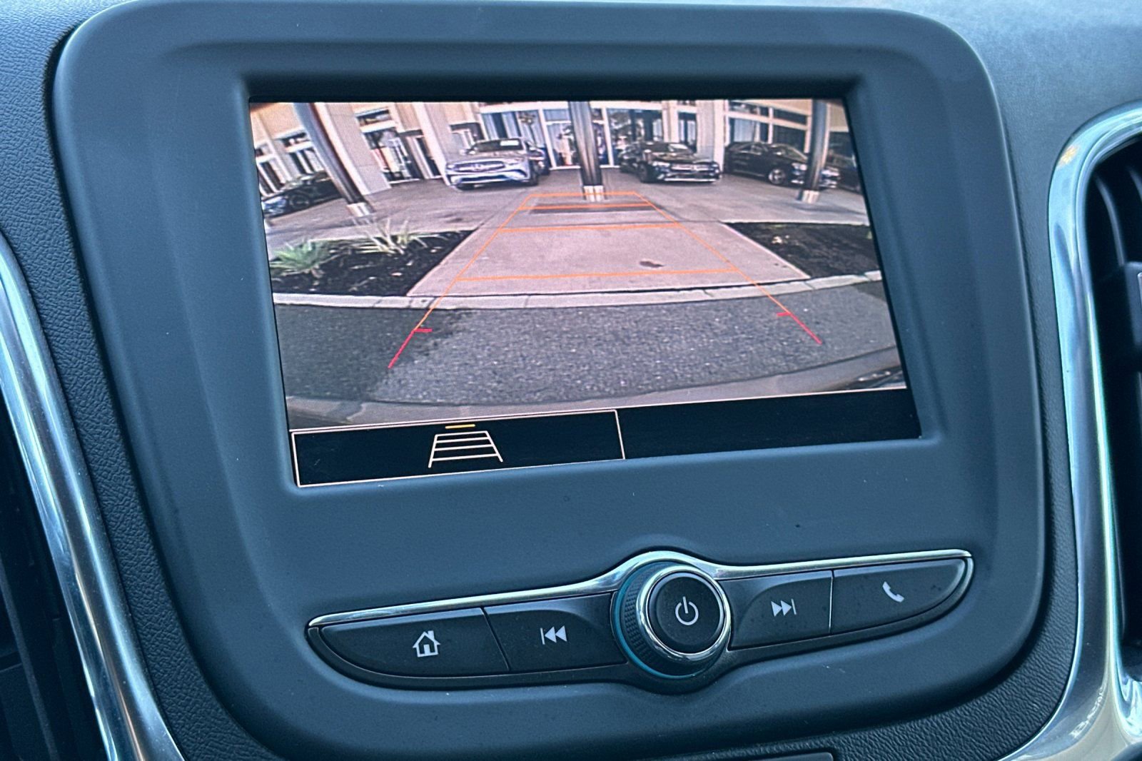 Used 2024 Chevrolet Equinox LS image 22