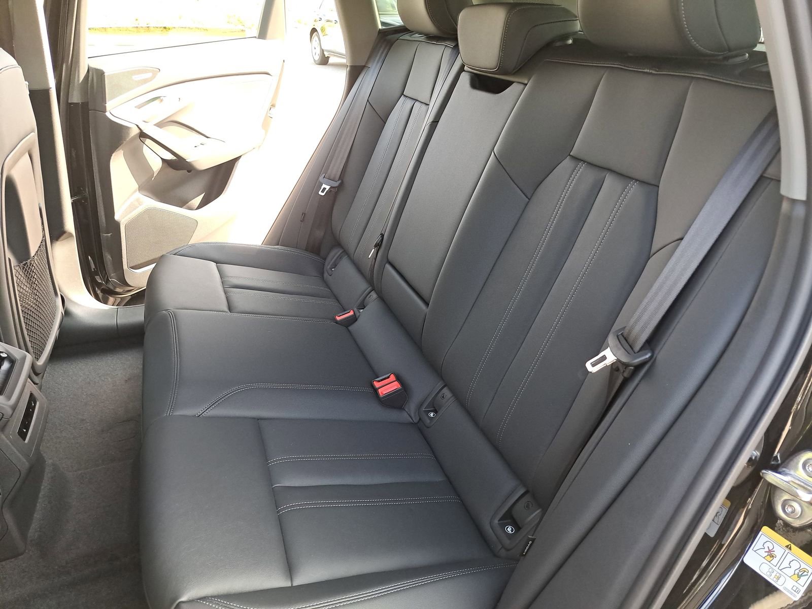 New 2025 Audi Q6 e-tron Premium image 14