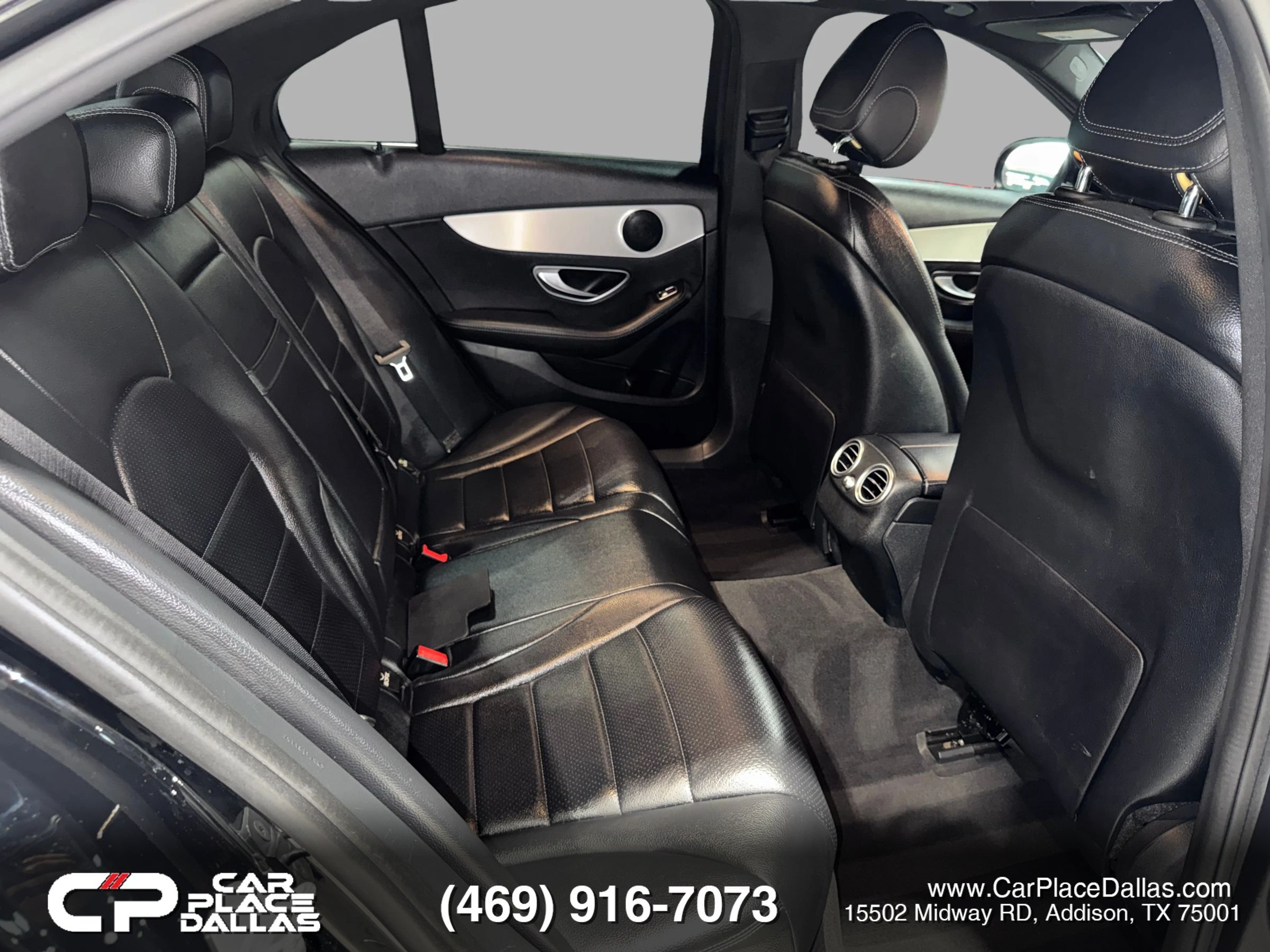 Used 2019 Mercedes-Benz C 300 Sedan w/ Premium Package image 27