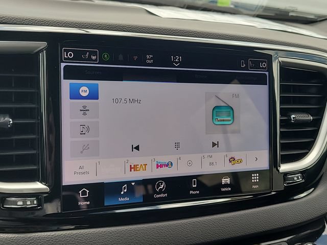 Used 2025 Chrysler Pacifica Select FWD image 23