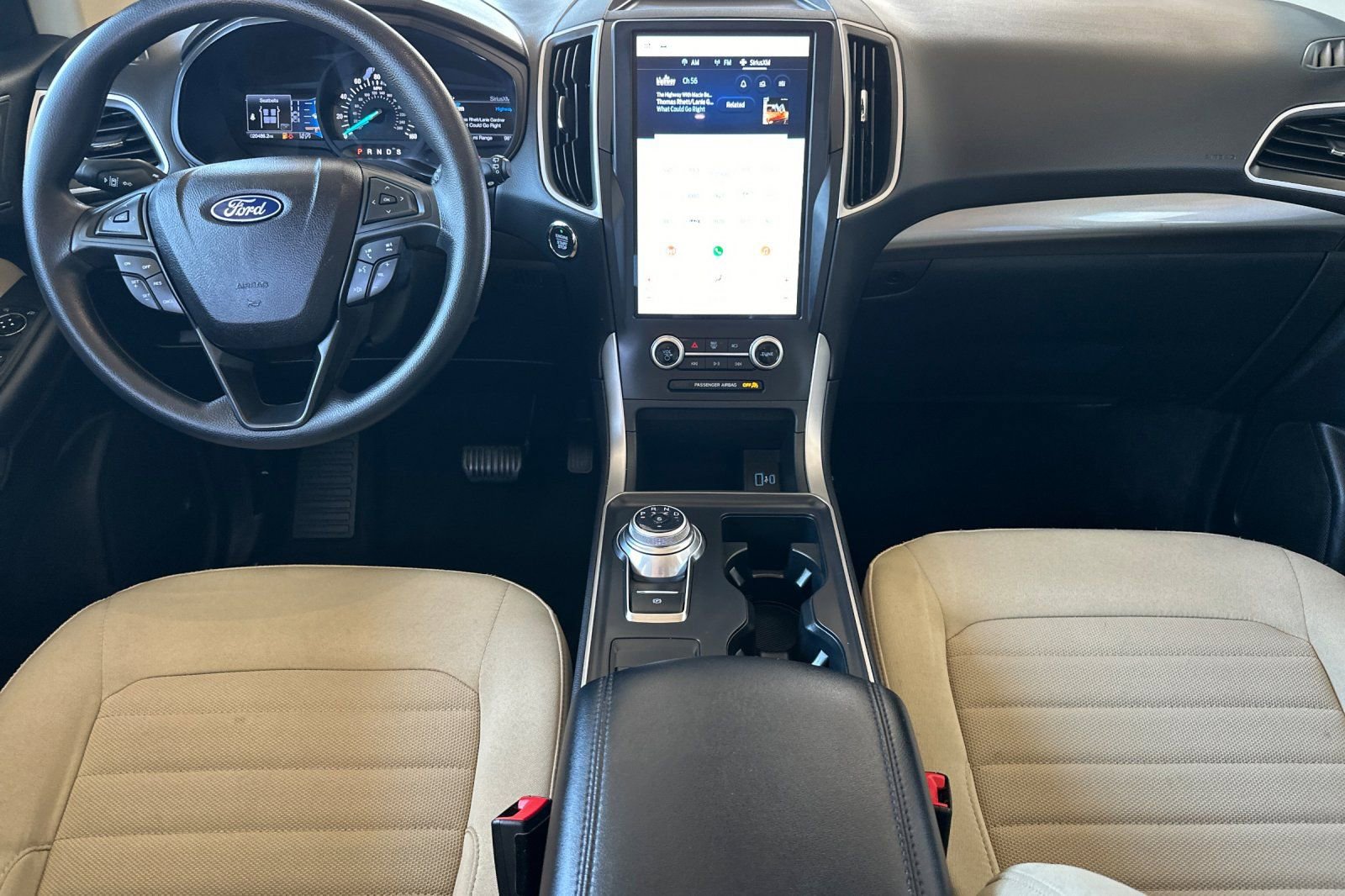 Used 2024 Ford Edge SE image 13