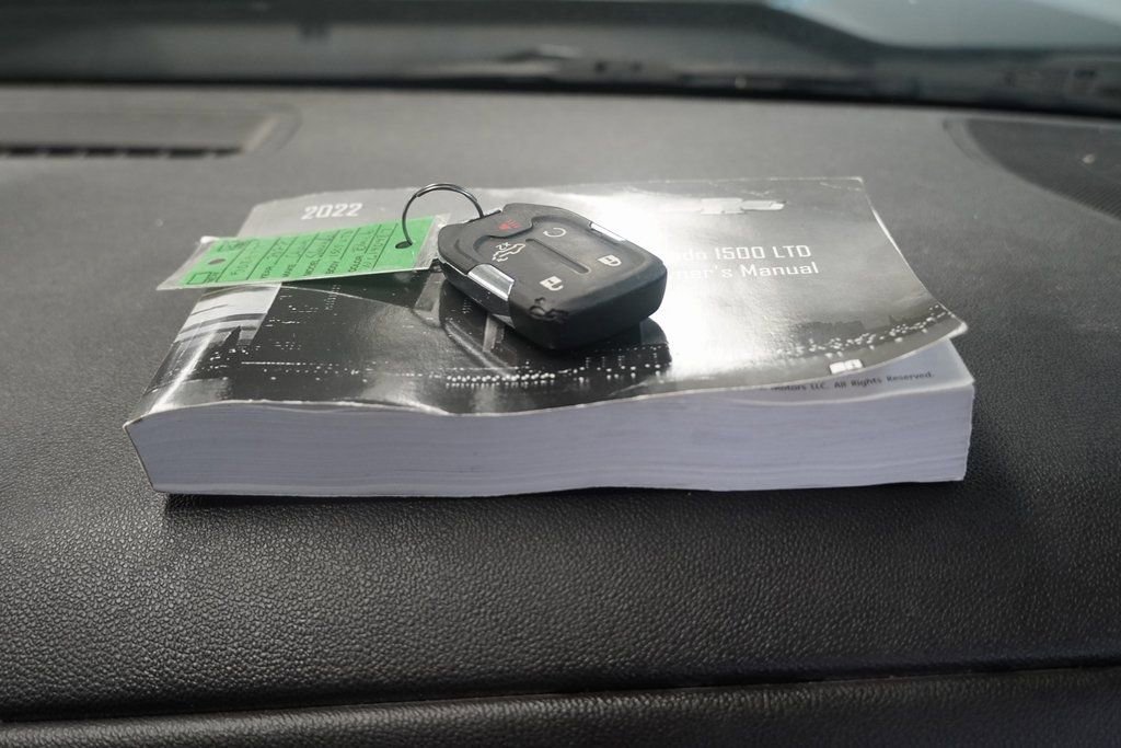 Used 2022 Chevrolet Silverado 1500 LT Trail Boss w/ Convenience Package II image 38