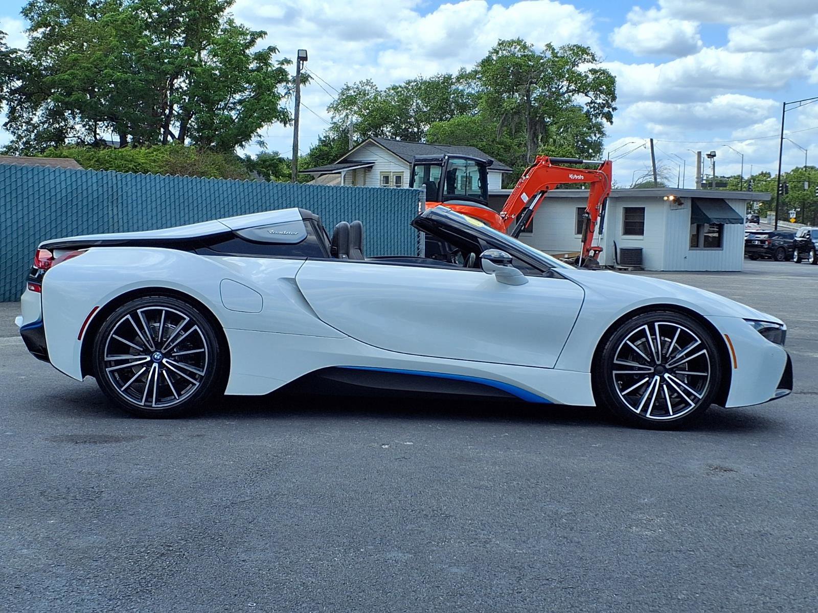 Used 2019 BMW i8 Roadster AWD/4WD image 29
