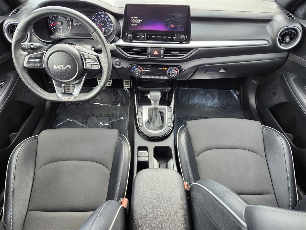 Used 2023 Kia Forte GT-Line w/ GT-Line Premium Package image 12